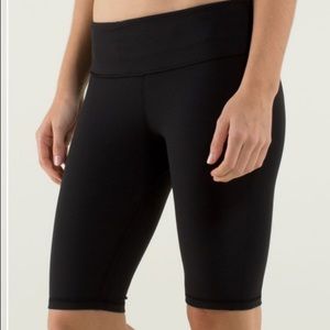 Lululemon Reverse Groove Shorts